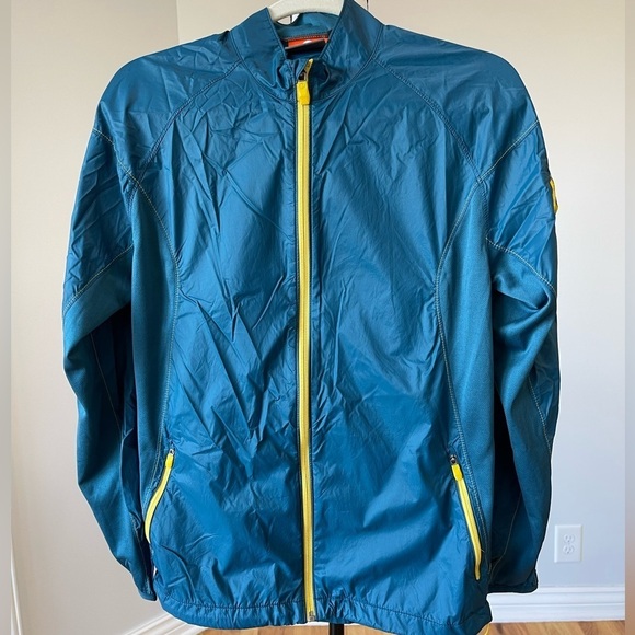 Merrell Size Small zippered up the front Wind Breaker jacket teal outdoor rain - Picture 1 of 16